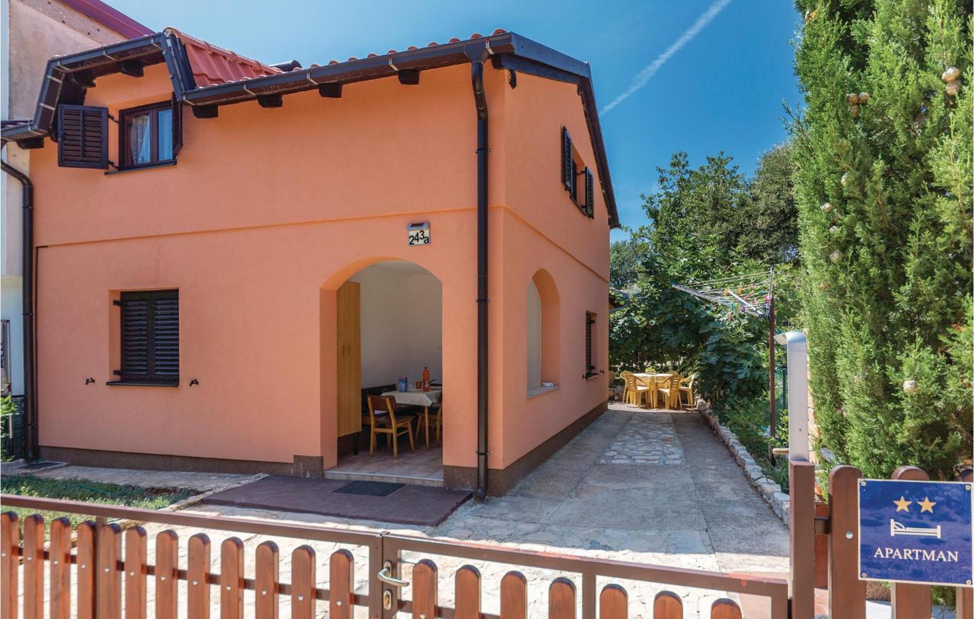 Amazing Apartment In Pavicini With Kitchen Esterno foto